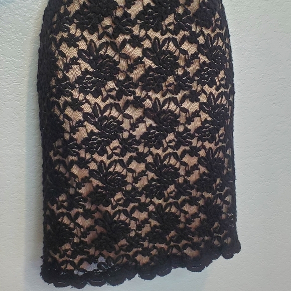 DKNY Black Floral Lace Mini Dress - Picture 3 of 8